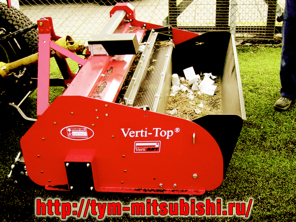 Профессиональная Уборочная машина REDEXIM Verti-Top 1500 для регулярного обслуживания спортивных полей с искусственными покрытиями